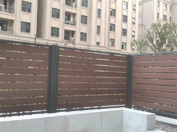 鋁合金護(hù)欄